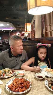 Leeann Chin Lyndale Ave