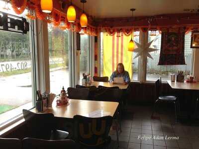 Dharshan Namaste Asian Deli