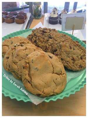 Creme By Sarah Ashley Bakery