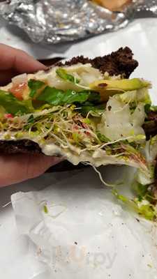 Shlomo Gourmet Subs & Deli