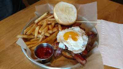 Philippopolis Tavern