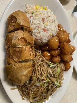 Main Moon Restaurant