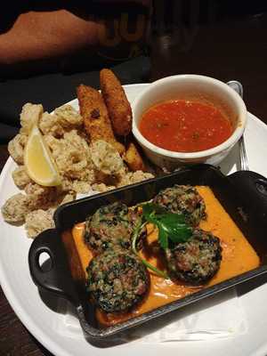 Yanni's Greek Express & Taverna