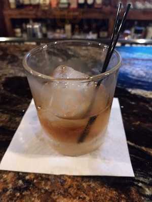 Danny's Food & Spirits