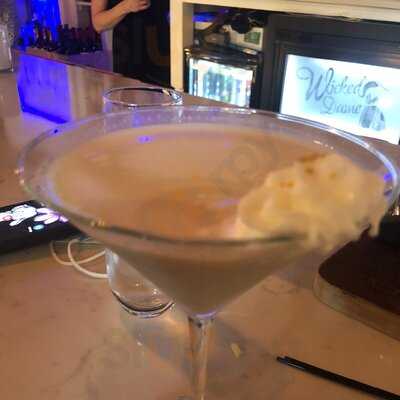 Wicked Dame Wine + Bar