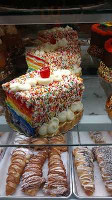 Carlo's Bakery