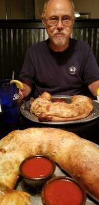 Vetture's Pizzeria And Restaurant