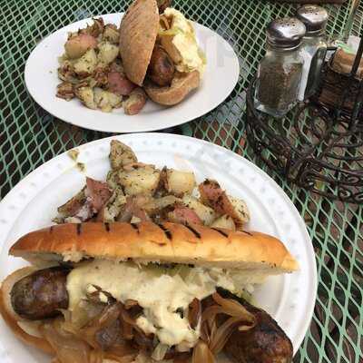 The Dancing Fox Winery, Brewery, Bakery & Restaurant