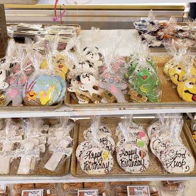 Deising's Bakery, Restaurant, And Catering