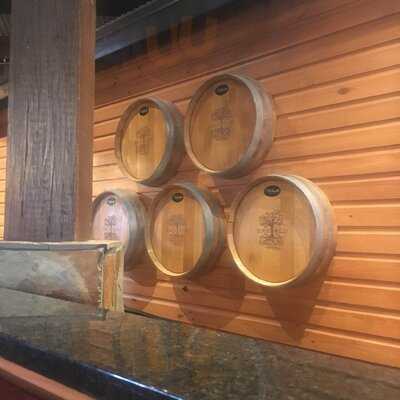 Edgewild Restaurant & Winery