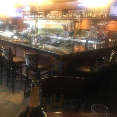 Edgewild Restaurant & Winery