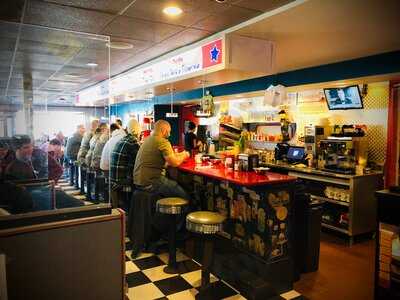 The Roundabout Diner & Lounge