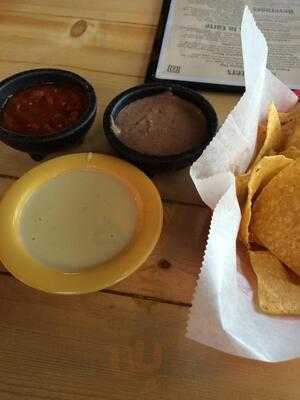 Jalapenos Bar And Grill