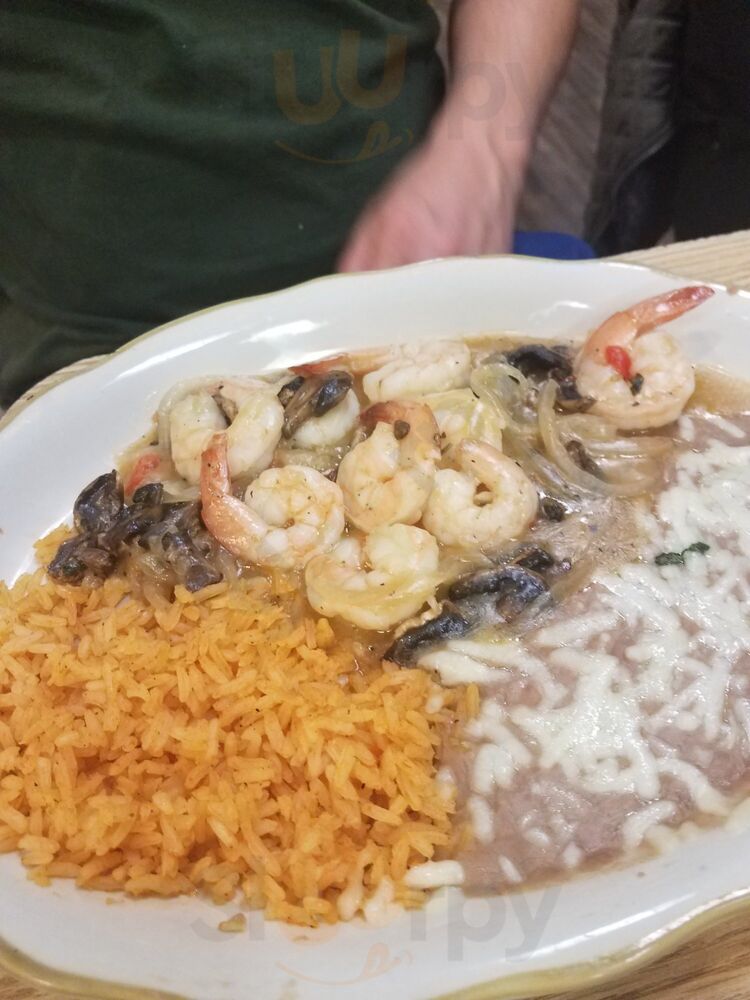 El Pazcifico Mexican Grill And Cantina