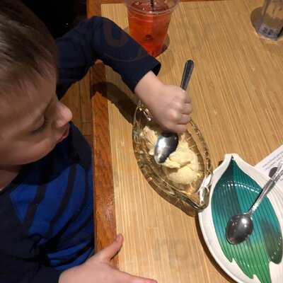 Oishi Steakhouse & Sushi