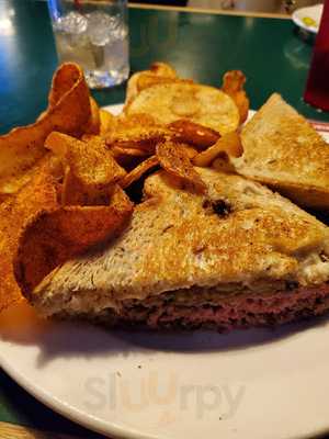 Mike Duffy's Pub And Grill