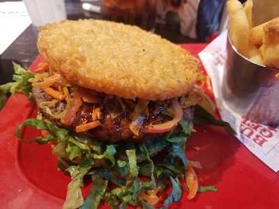 Red Robin Restaurant