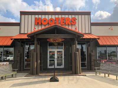 Hooters