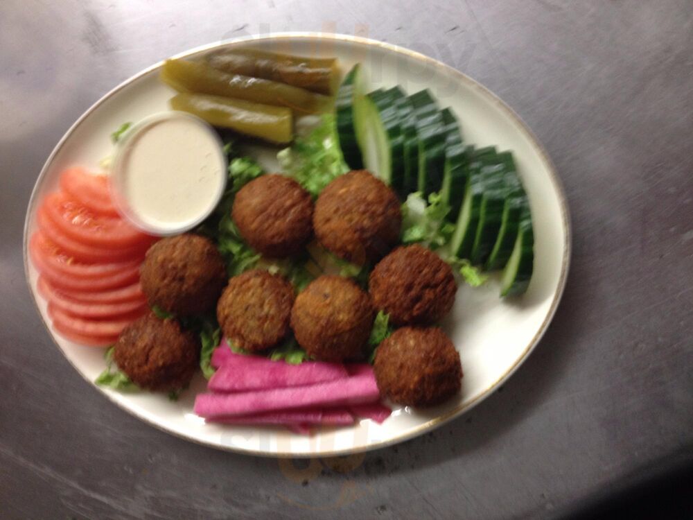 Classic Red Hot Albasha