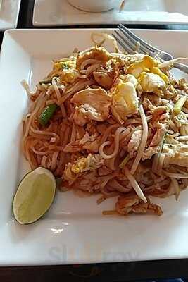 Zen Thai And Japanese Cusine