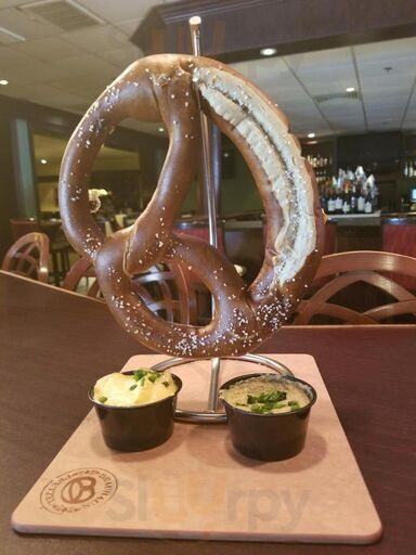 Paddy's American Grille