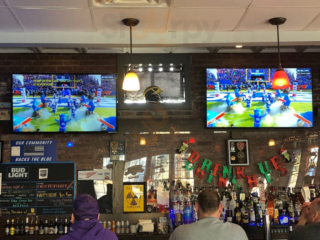 The Corner Bar & Grill