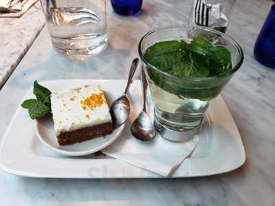 Edi's Pizzeria Restaurant