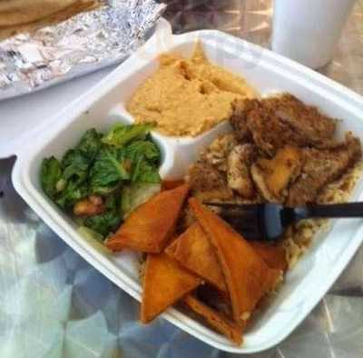 Mommie's Lebanese Cafe