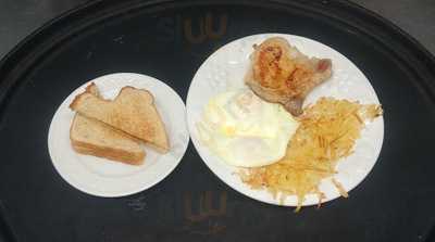 Momma Shelly's Family Cafe