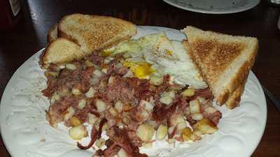 Momma Shelly's Family Cafe