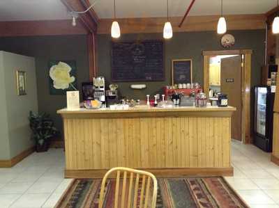 Higher Grounds Cafe & Roastery