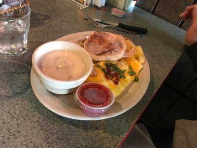 Dave's Bar And Grill