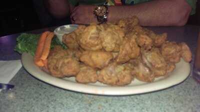 Dave's Bar And Grill