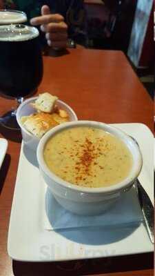 33 West Ale House And Grill