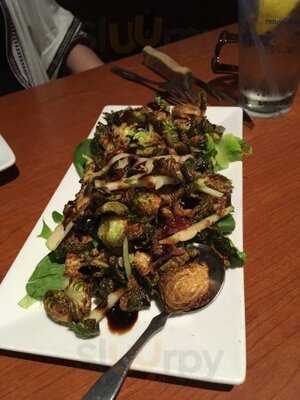 33 West Ale House And Grill