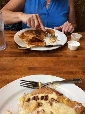 Burnt Toast 2492 N Randall Rd