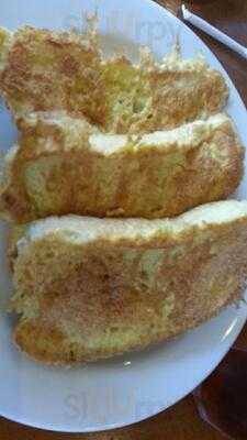 Burnt Toast 2492 N Randall Rd