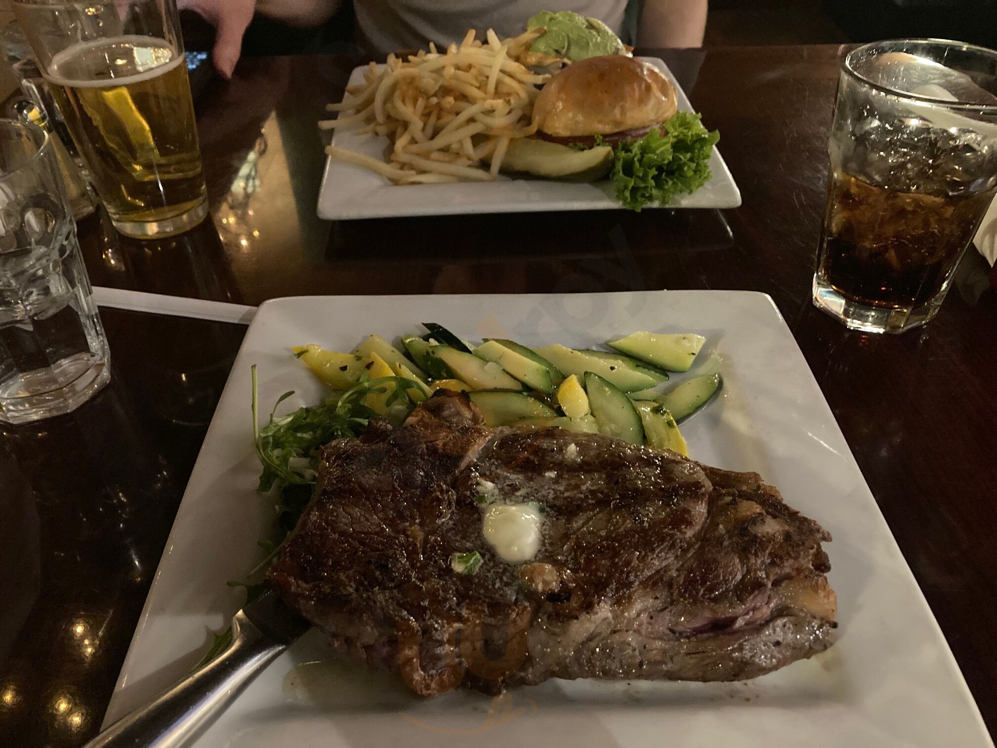 Golden Goose American Grill