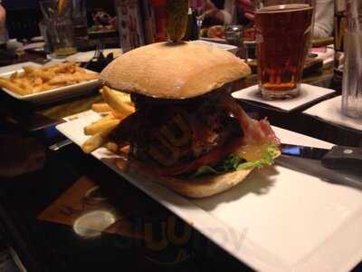 John Harvard's Brew House