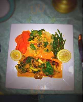 Seven Gables Restaurant & Bar