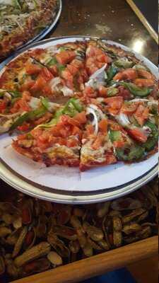 Village Pizza And Pub