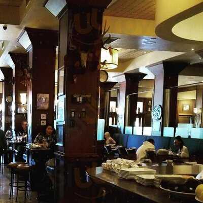 Adolfo Grill And Daily Bar