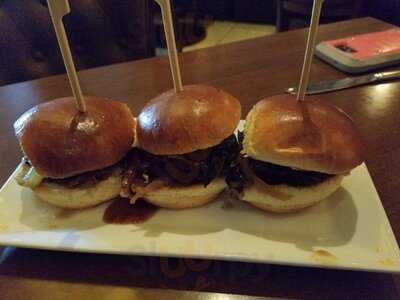 Adolfo Grill And Daily Bar