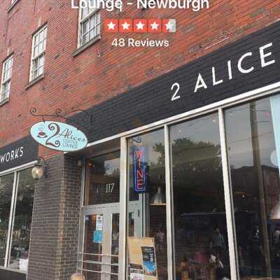 2 Alices Coffee Lounge