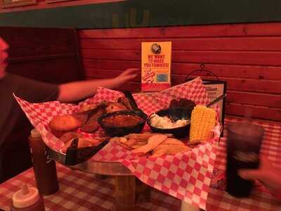 Famous Dave's Bar-b-que