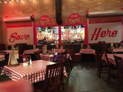 Famous Dave's Bar-b-que