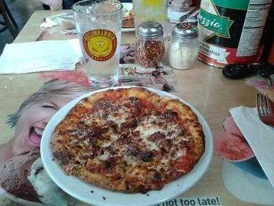 Sam & Greg's Pizzeria & Gelateria