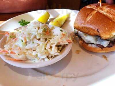 Duke's Bar And Grill West