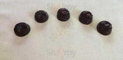 Dulce D Leche Gelato Cafe