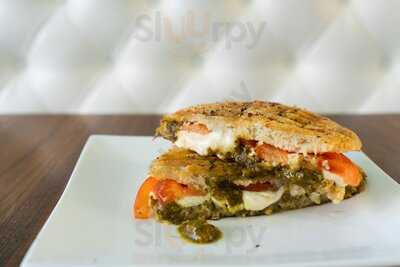 Dulce D Leche Gelato Cafe